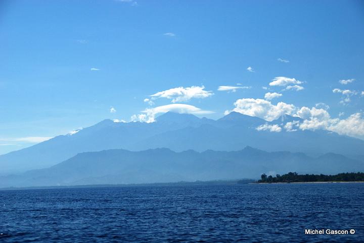 MGA94604.JPG - Lombok Island seen from Gili Meno